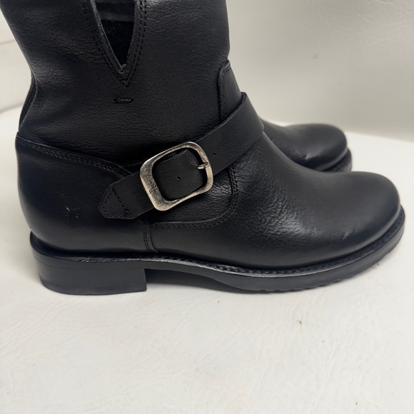 FRYE Women’s Veronica flex bootie’s Black Leather Ankle Boots with Buckle Sz 8B - Picture 3 of 8